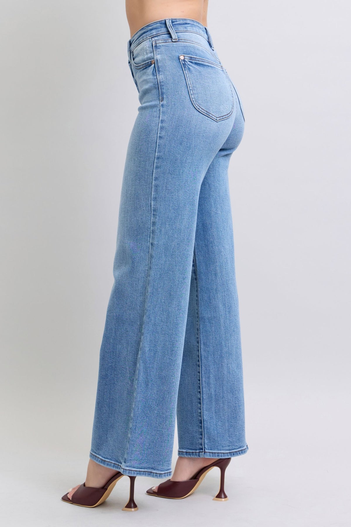 Wide Leg Jeans with Pockets