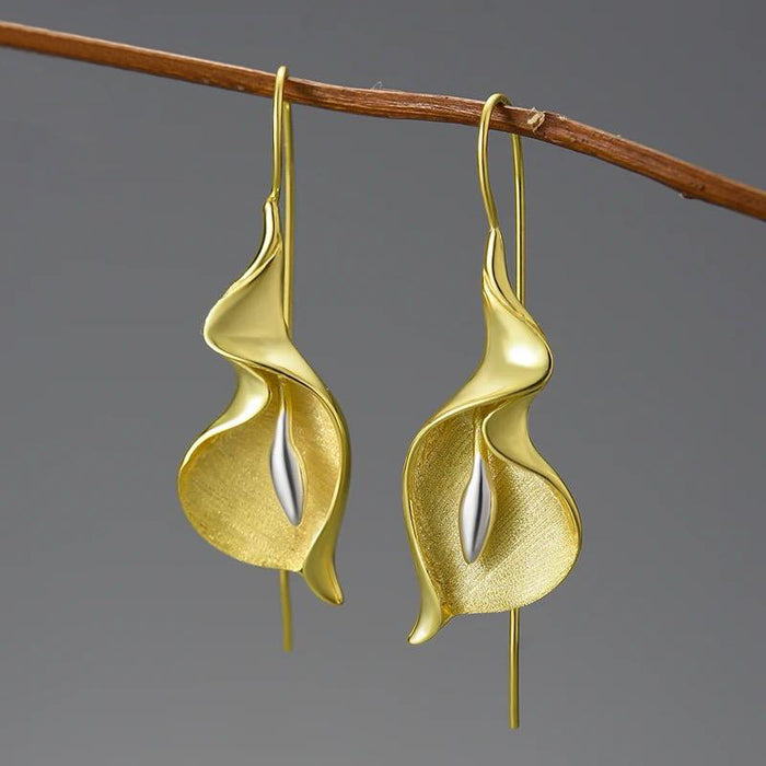 Calla Lily Earrings