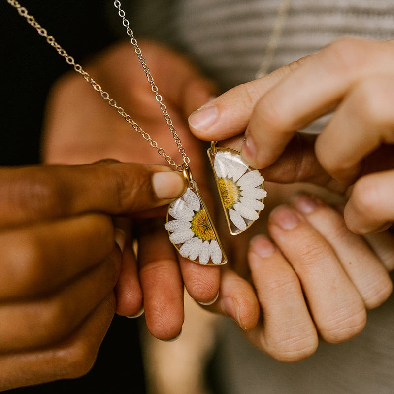 Friendship Necklace Set - Daisy