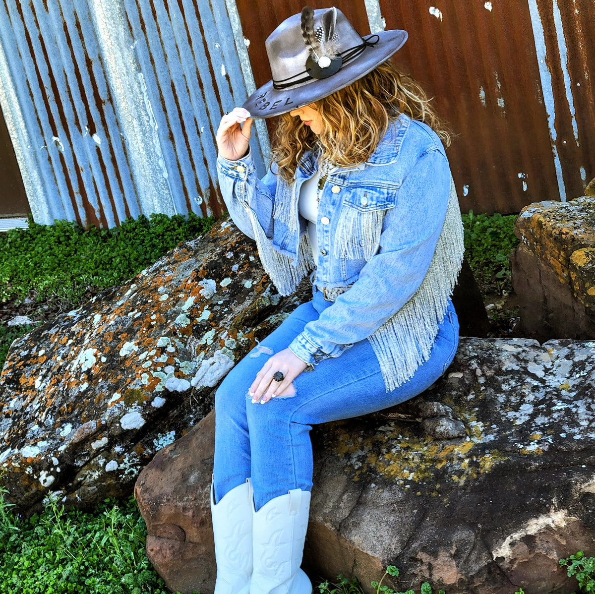 Genuine Labradorite Ring set in Antique Copper 012x