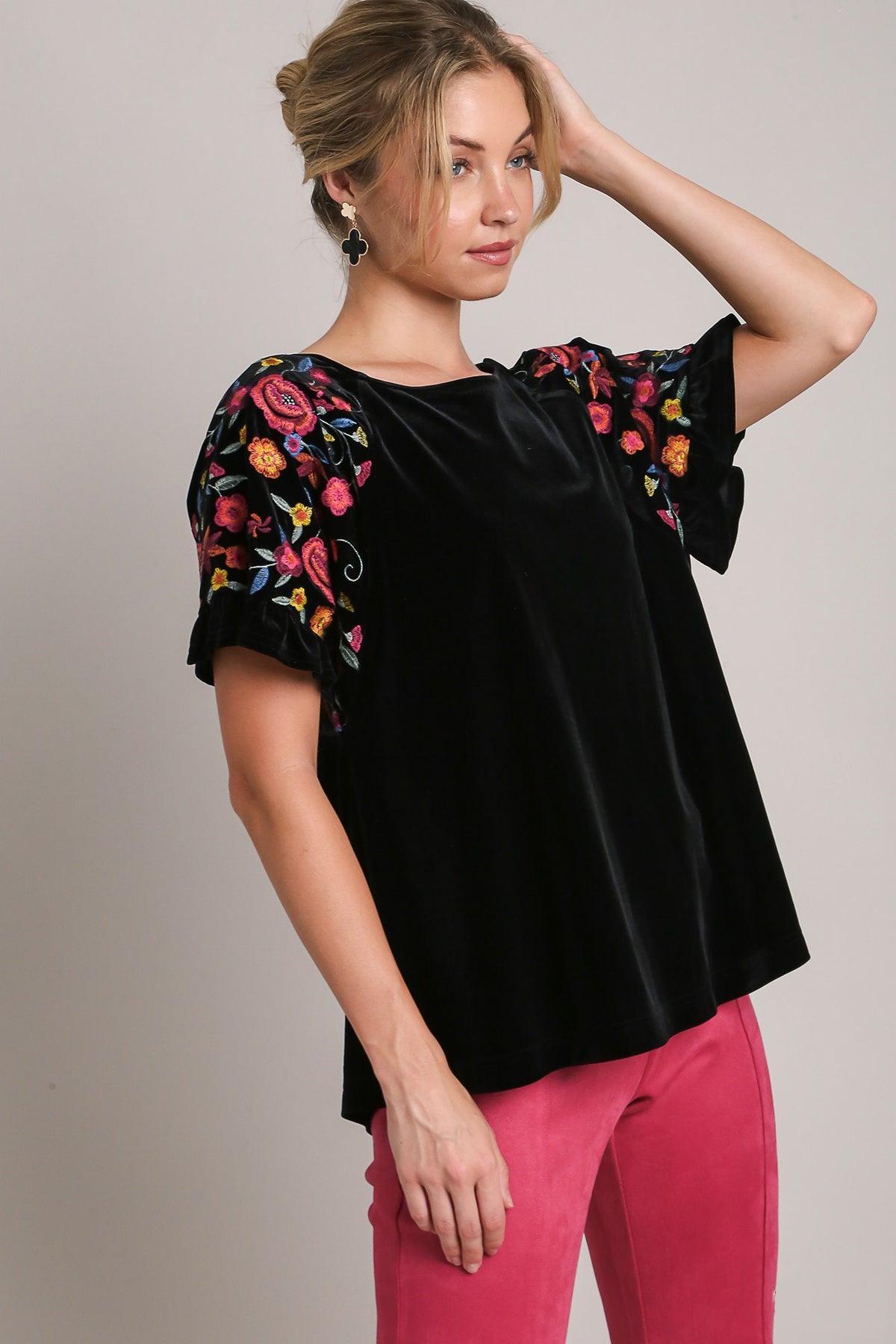 Velvet Embroidery Short Sleeve Blouse