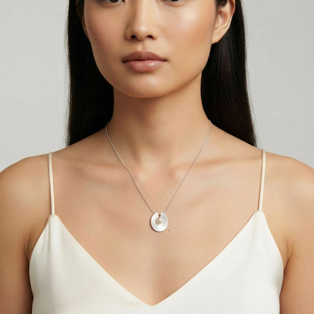 Luna Pearl Pendant - The GlamBox Jewels Boutique