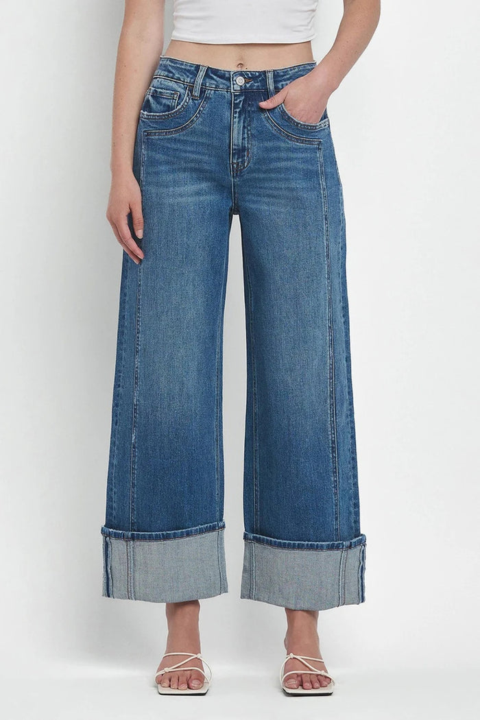 Straight Leg Jeans with Pockets