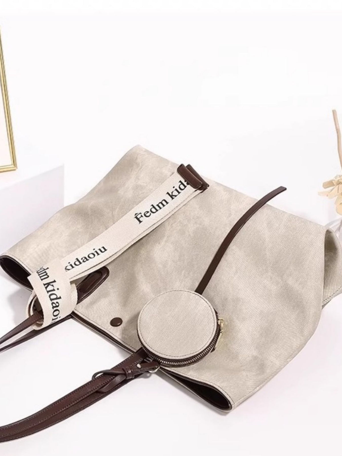 6b98f687-775d-41d2-89d6-3dd210fae350-Max