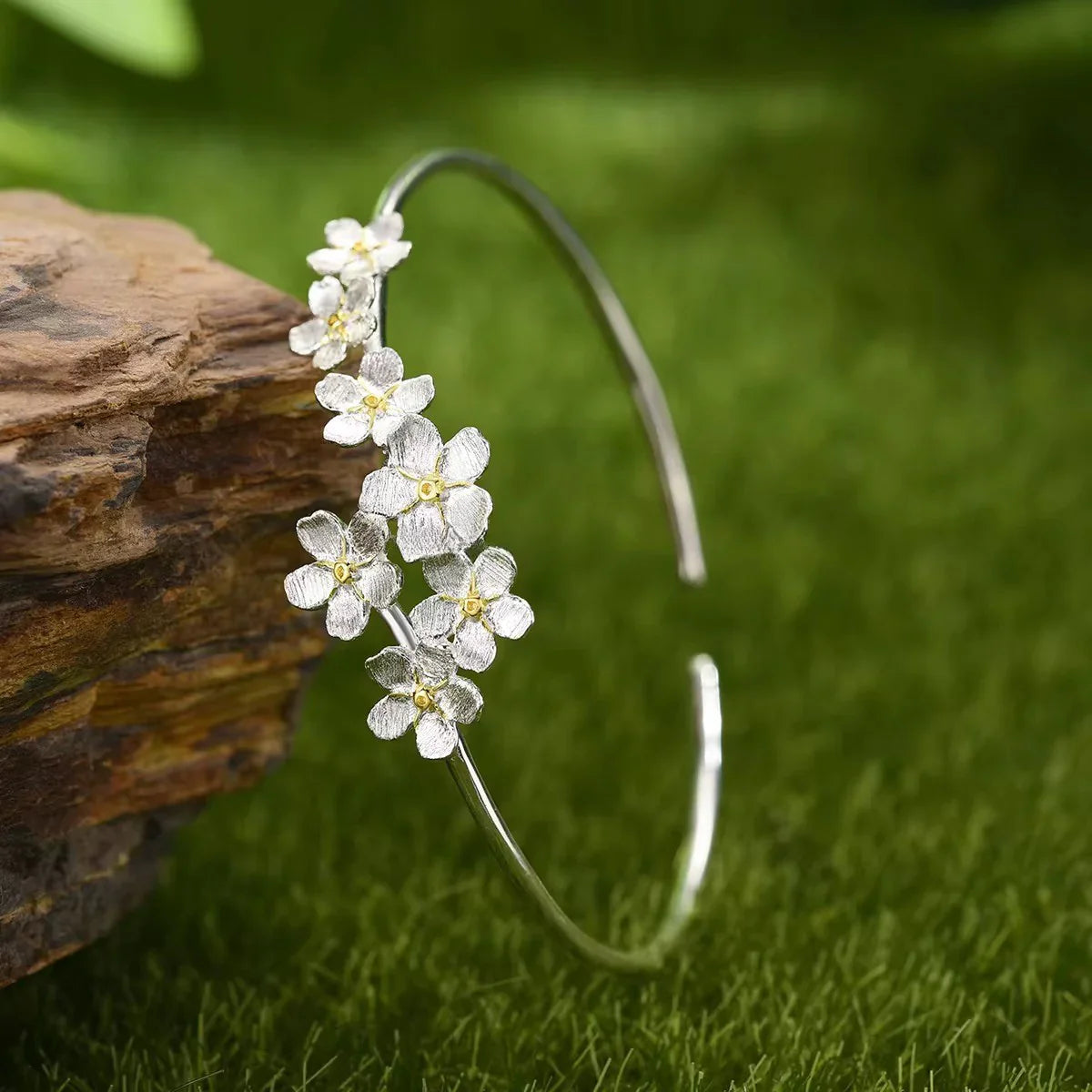 Forget me not Cluster Bangle