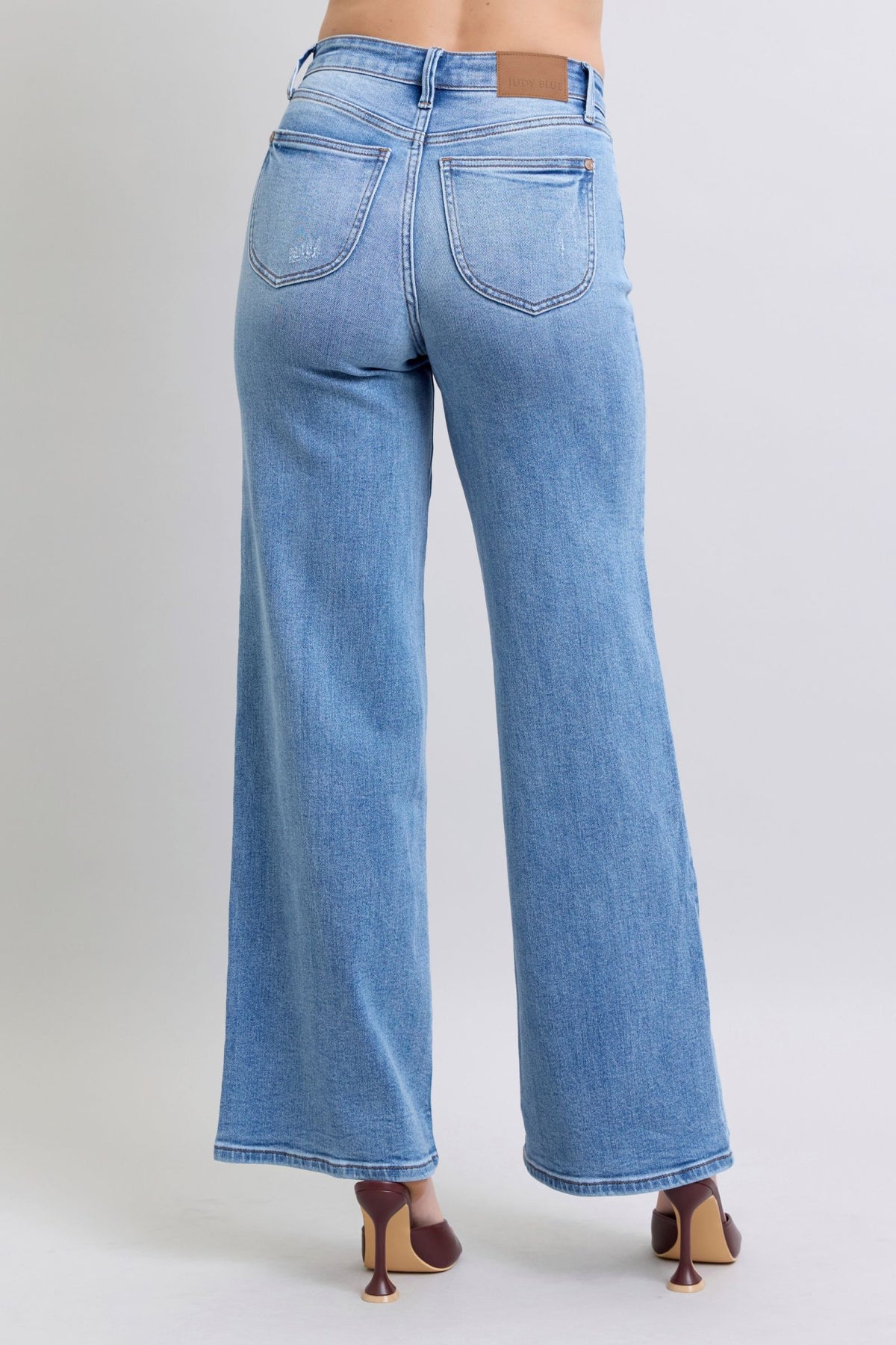 Wide Leg Jeans with Pockets