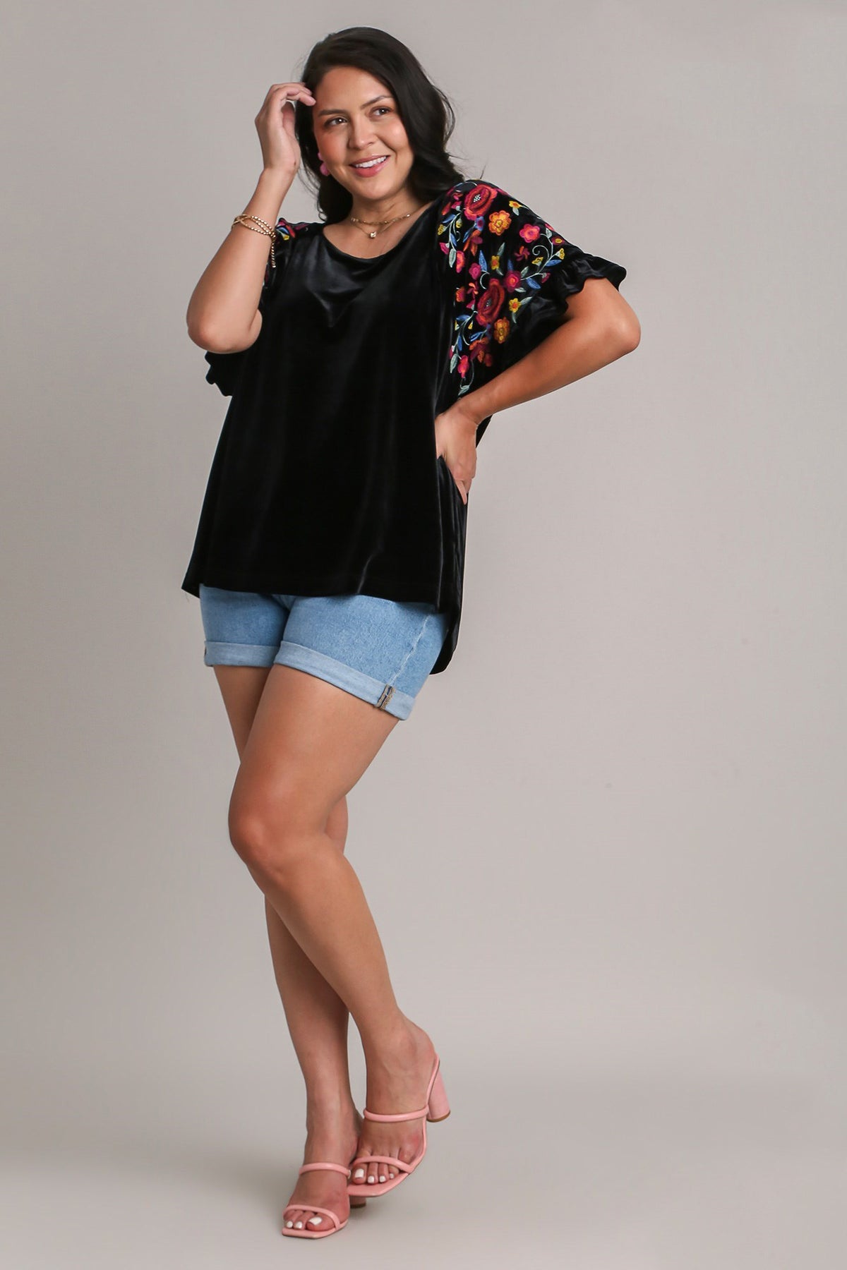 Velvet Embroidery Short Sleeve Blouse