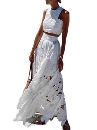 Floral lace tank top and matching skirt set from Trendsi, featuring delicate lace details and a stylish two-piece design.