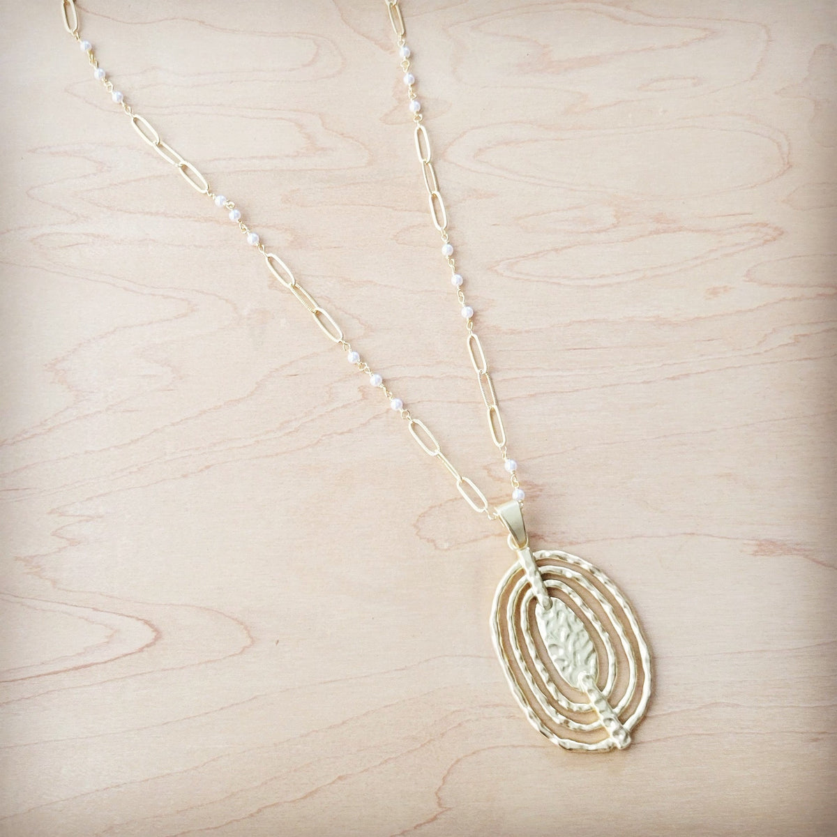 **Matte Gold Multi-Oval Pendant on Pearl and Gold Chain Necklace 261u