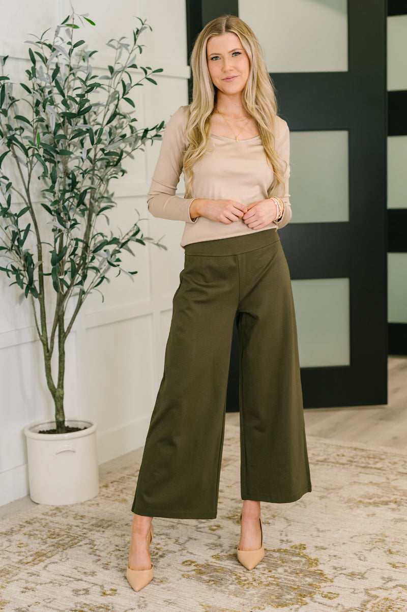 Top básico de manga larga en color arena ¿Puedes creerlo?