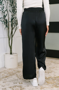 Pantalones de pierna ancha City Ease en negro