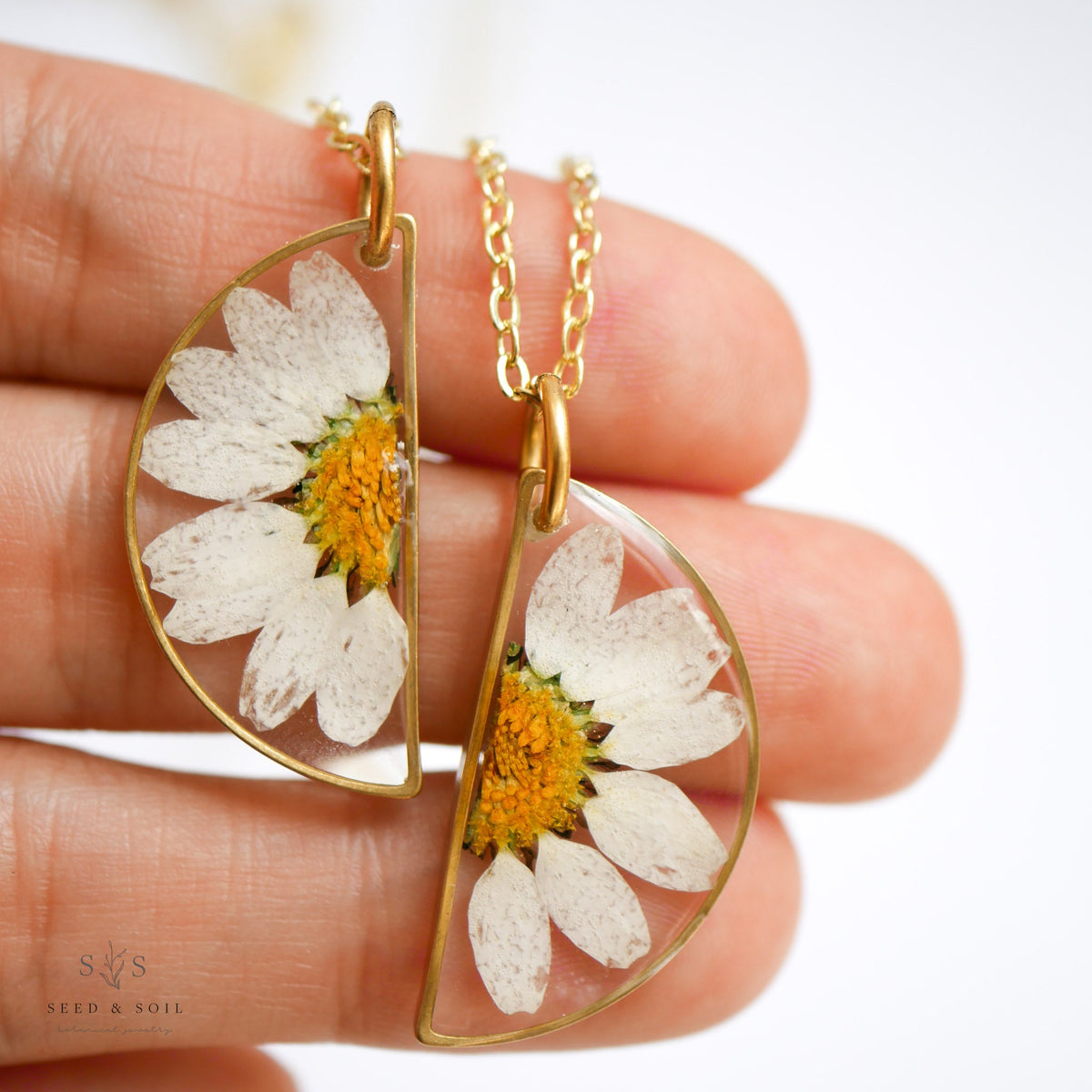 Friendship Necklace Set - Daisy