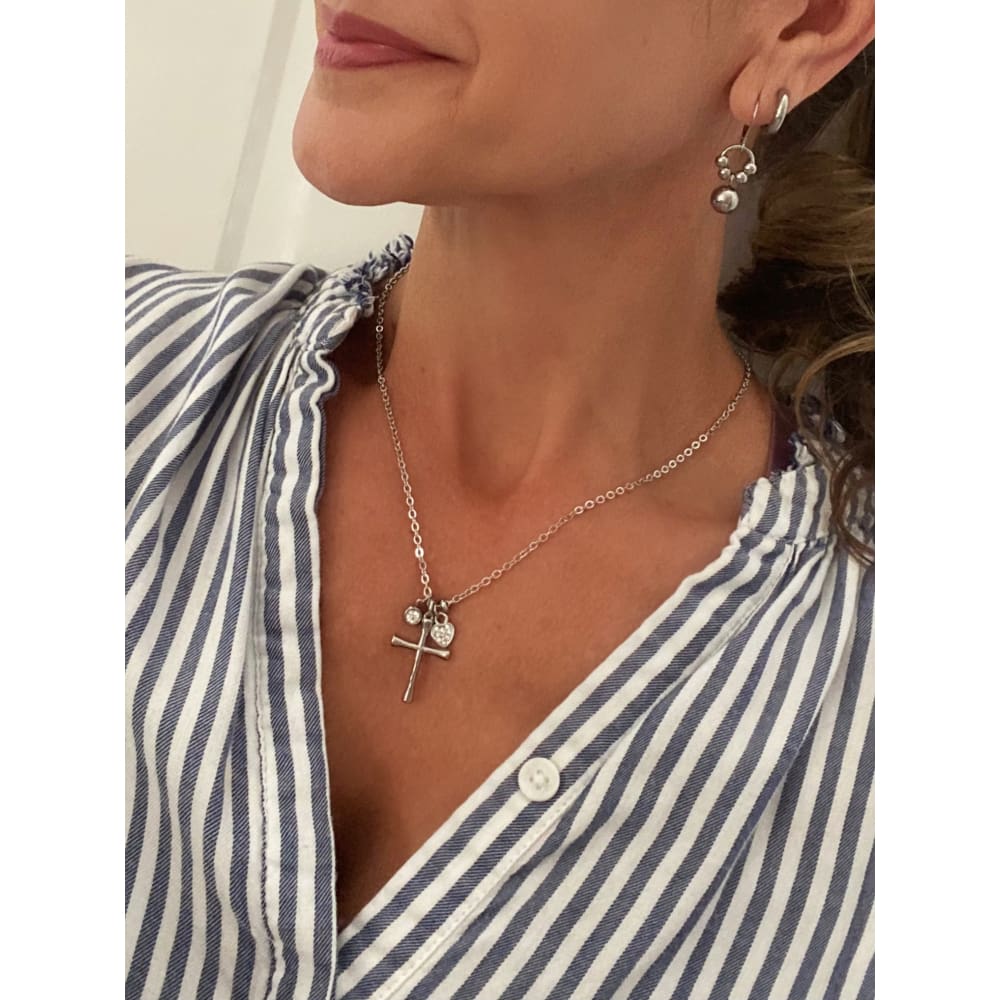 DAINTY CROSS NECKLACE