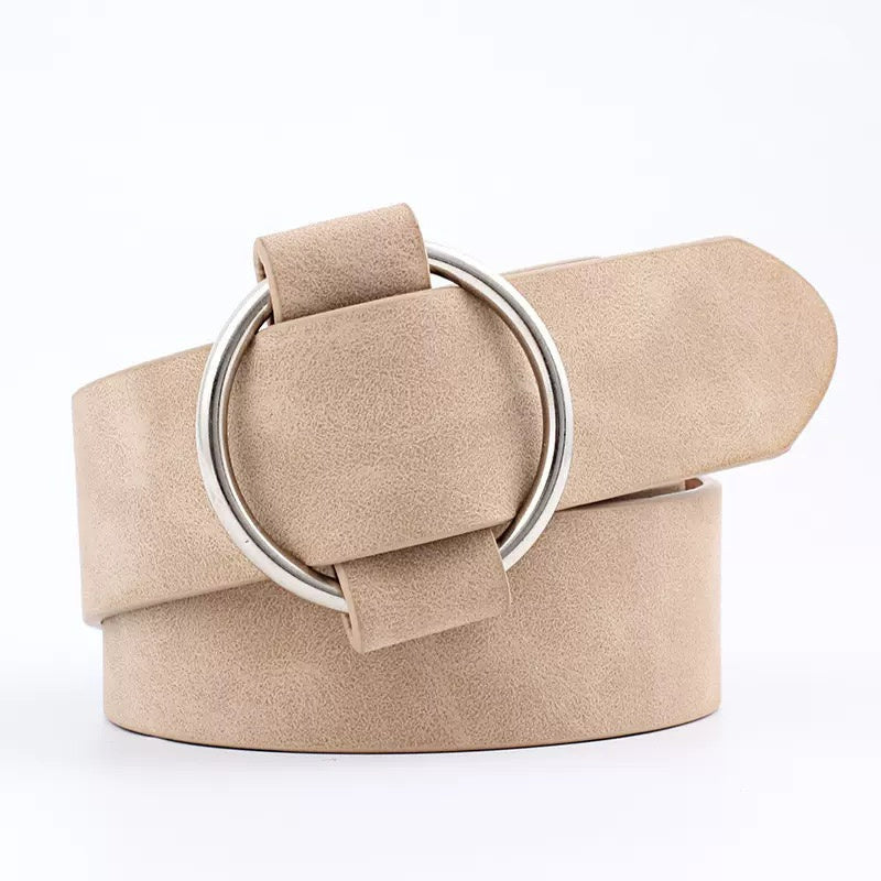 Aili's Corner Everyday O Ring Belt showing a stylish leather belt with a circular O-ring buckle on a plain background.