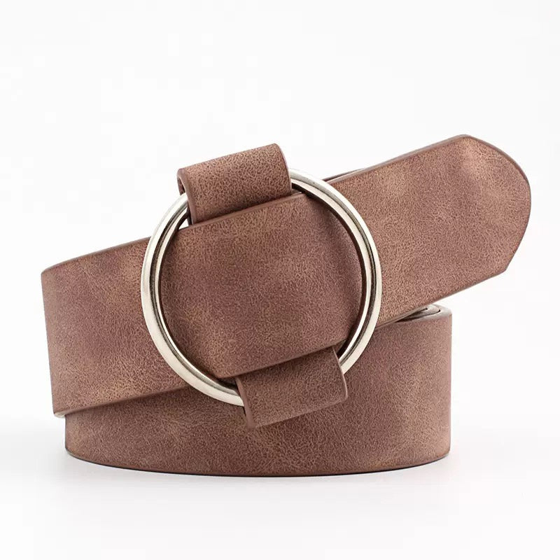 Aili's Corner Everyday O Ring Belt featuring a sleek leather strap with a silver O ring buckle.