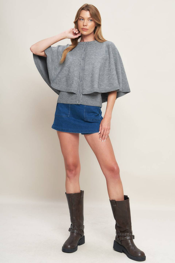 SUÉTER CON CAPA Y CHERRY MISTY