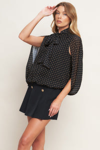 TOP TEJIDO CHIC DE LUNARES MEDIANOCHE