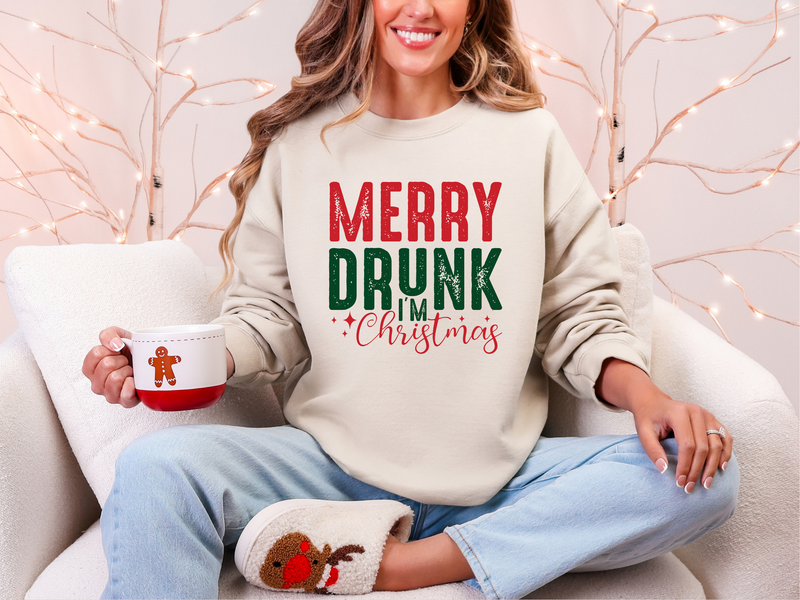 Camiseta o sudadera con gráfico "Merry Drunk"