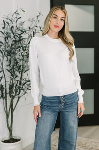Blusa de manga larga blanca de Needsary Closet Space