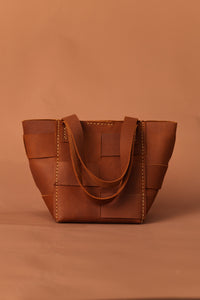 CARMEN BASKET BAG // CAMEL