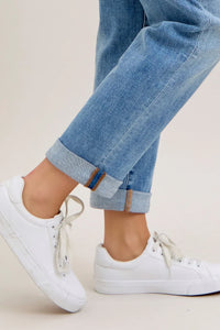Aubrey Mid Rise Boyfriend Jeans