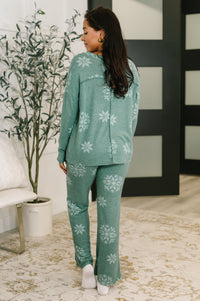 Snowflake Sniffles Pajama Set in Hunter Green