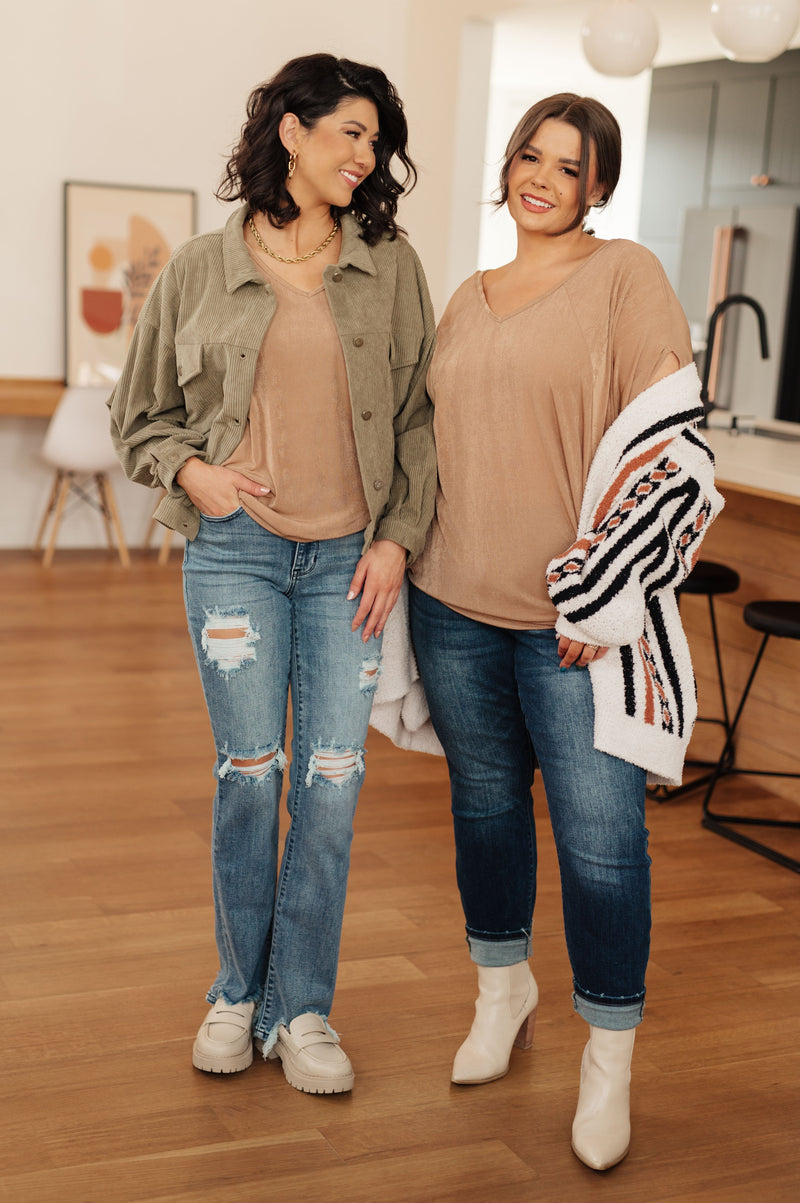 El top con cuello en V más auténtico