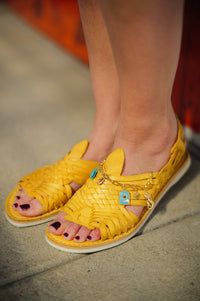 YELLOW LEATHER PACHUCO HUARACHE