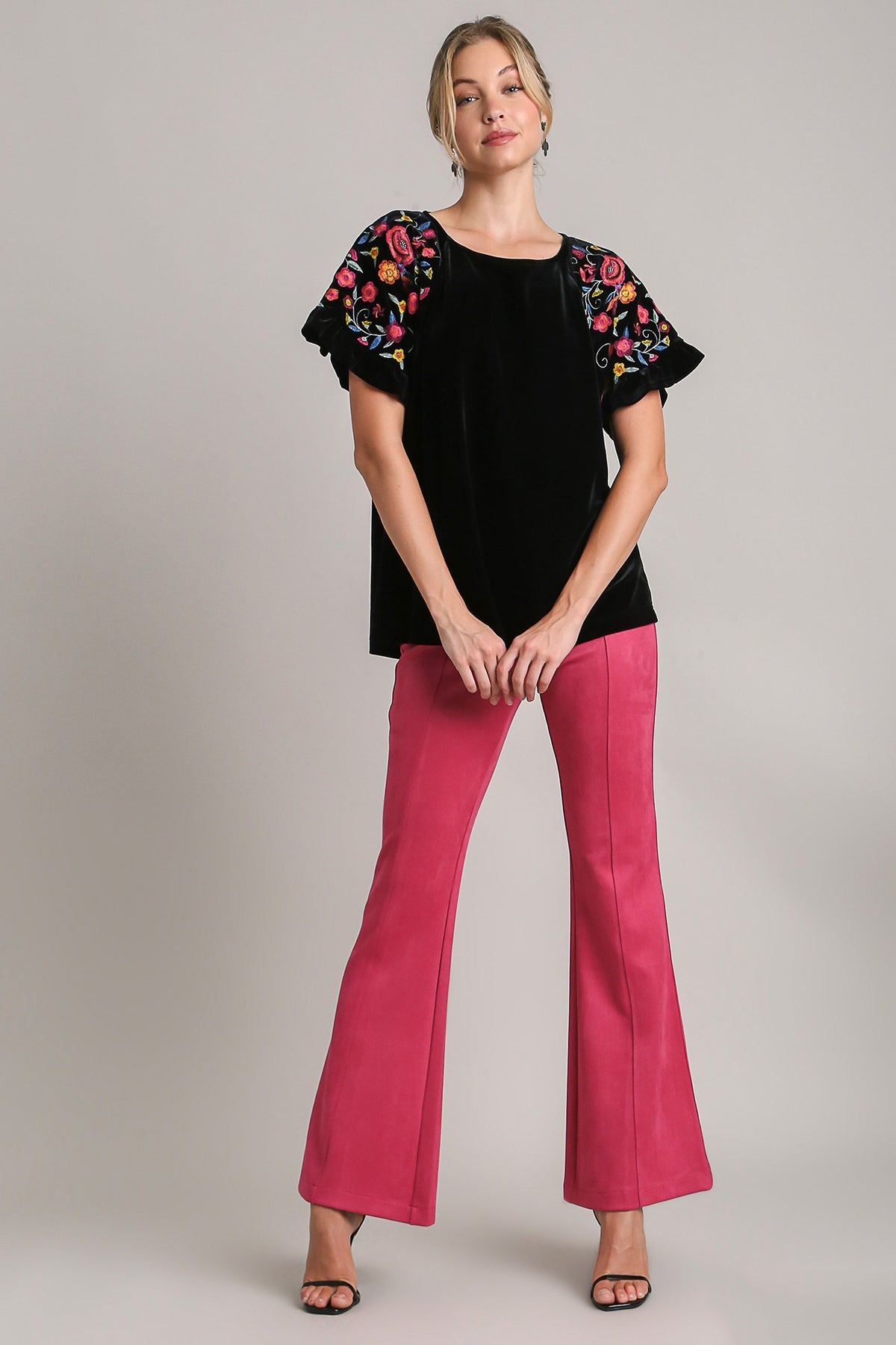 Velvet Embroidery Short Sleeve Blouse