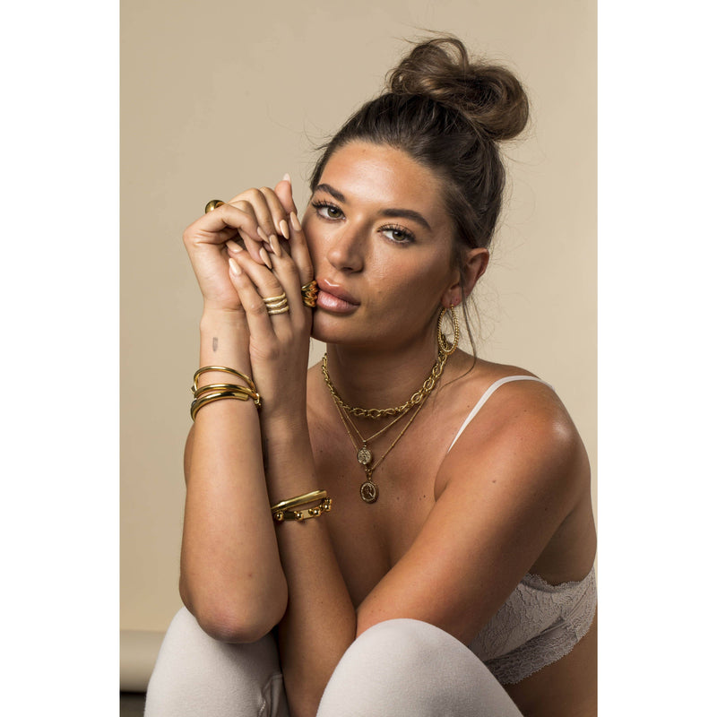 Collar con moneda del emperador