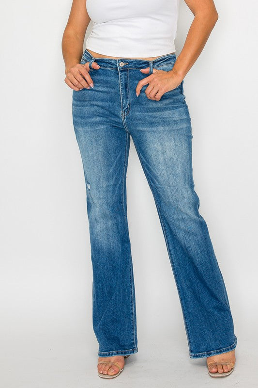 Distressed High Rise Jeans with Pockets