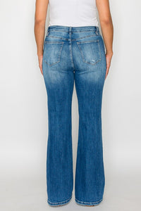 Distressed High Rise Jeans with Pockets