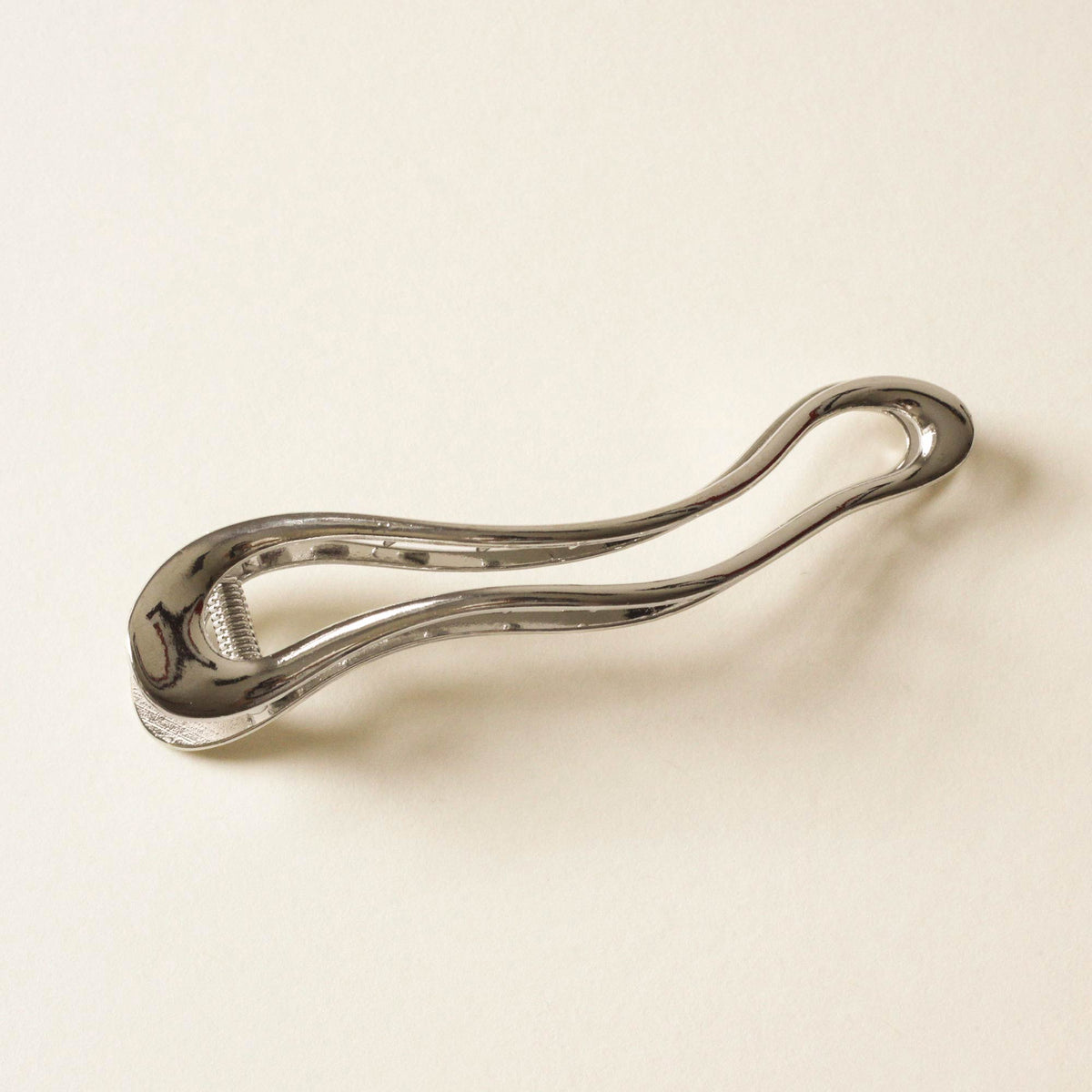 Long Wave Metal Hair Claw Clip | Silver
