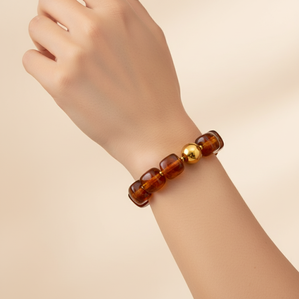 Pebbles Brown Bracelet Lifestyle Photo