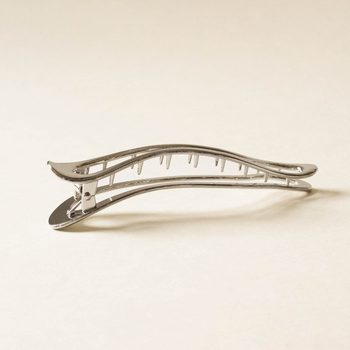 Long Wave Metal Hair Claw Clip | Silver