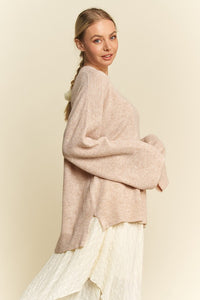 Suéter de cuello redondo alto-bajo con hombros caídos