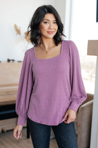 Top con mangas abullonadas "Fiel a tu palabra"